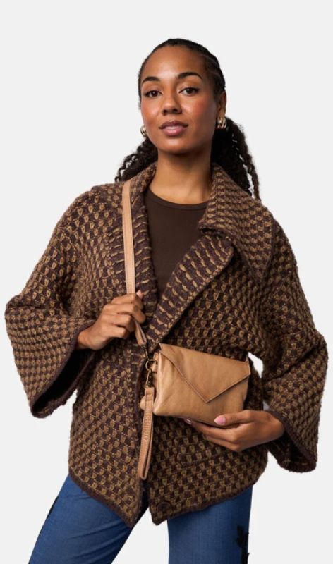 4947 taupe