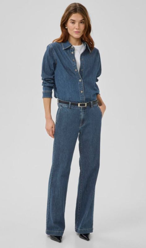 10705210 dark blue wash