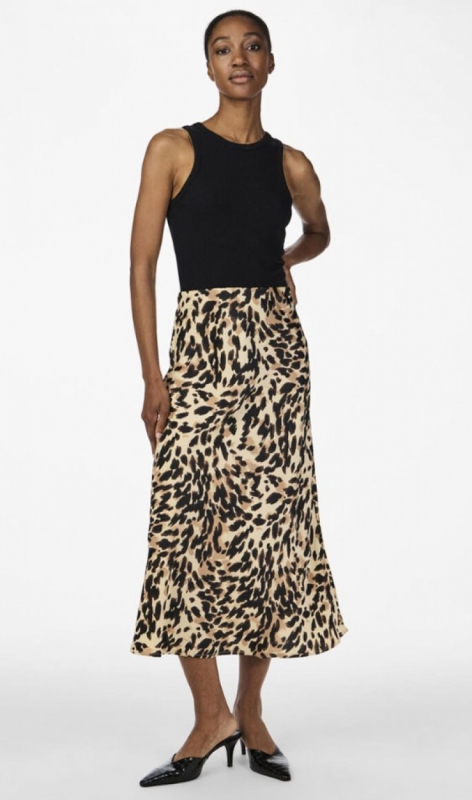 26030737 black leopard