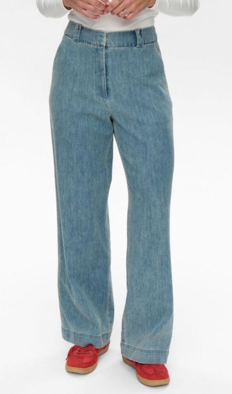 703926 med blue w den