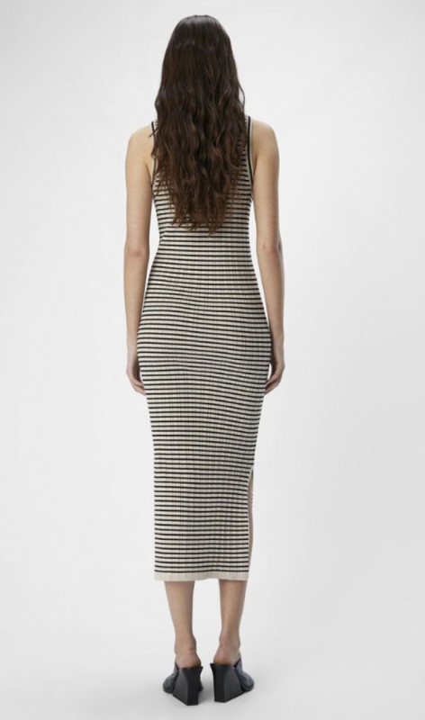 23044566 sandshell black