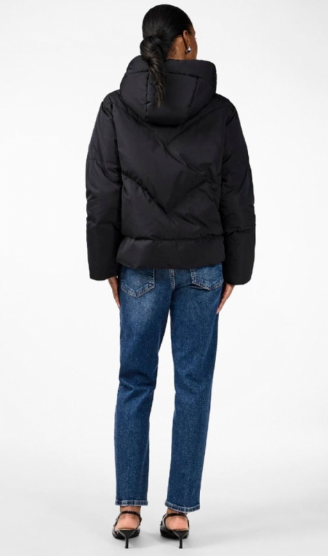 26035836 black
