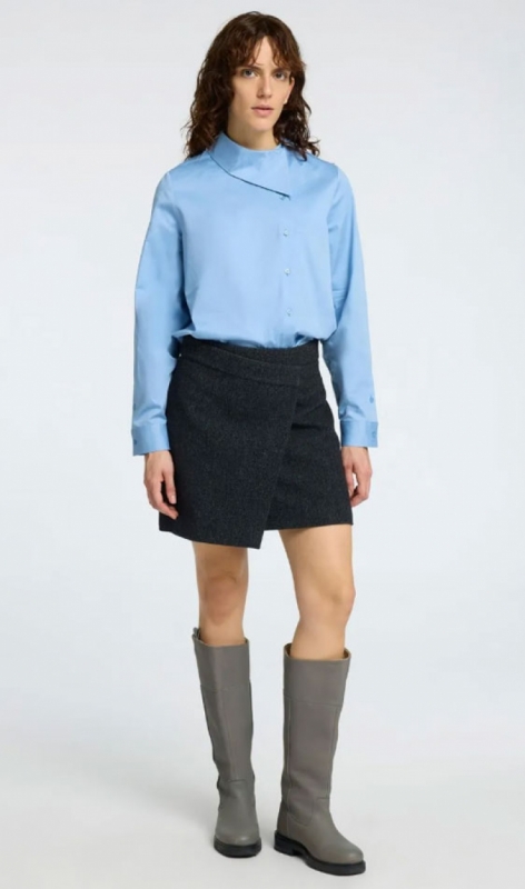 16095689 dark grey herri