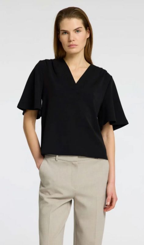 16096373 black