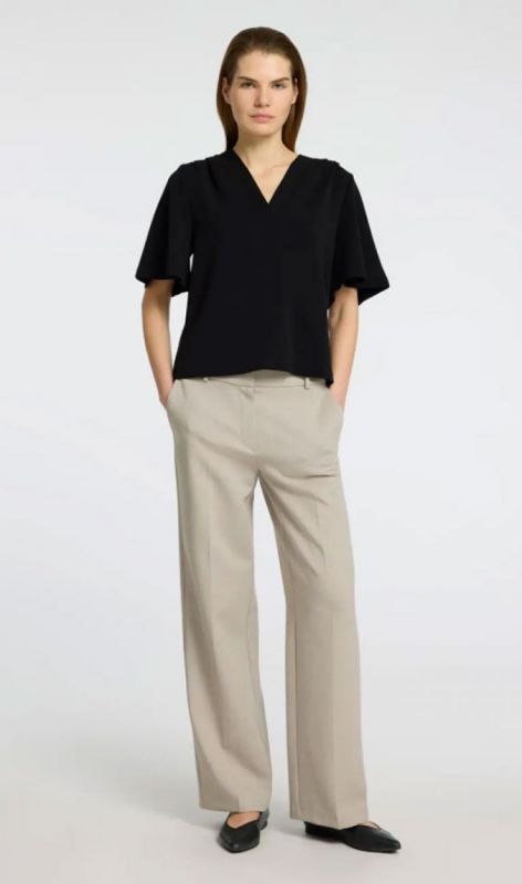 16096373 black