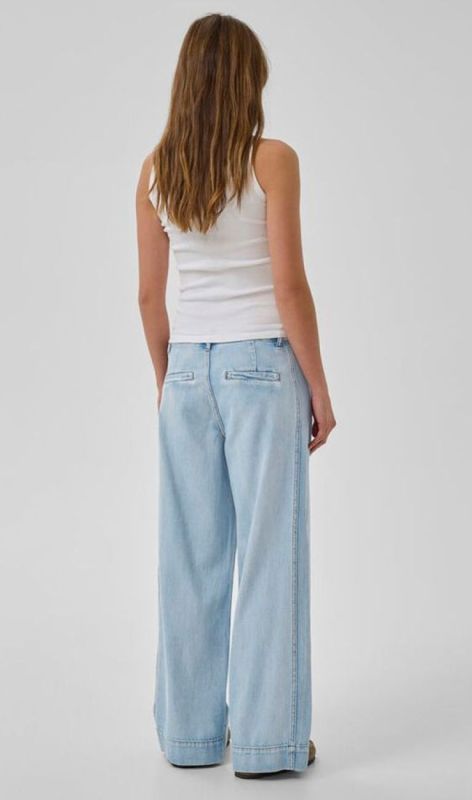 10705062 light blue wash