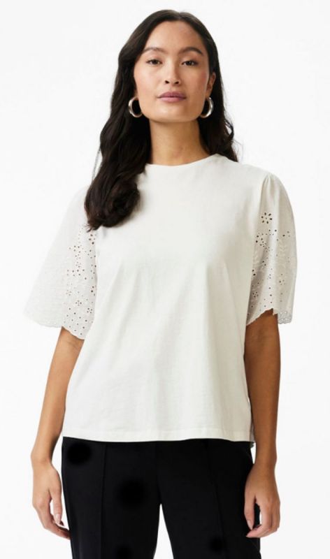 26033890 star white