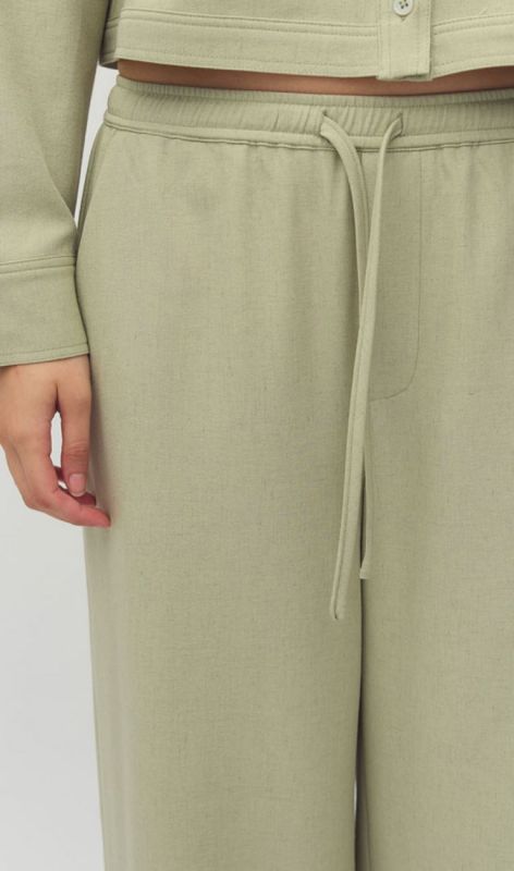 61289751 pistachio green