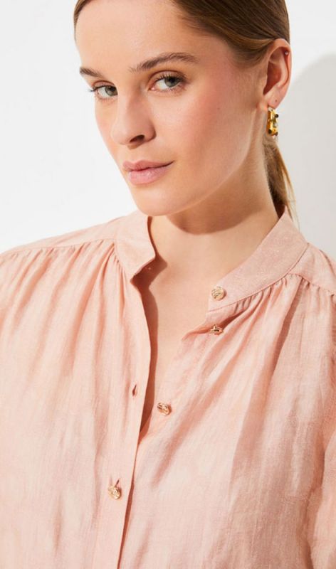 S25C03227 blush