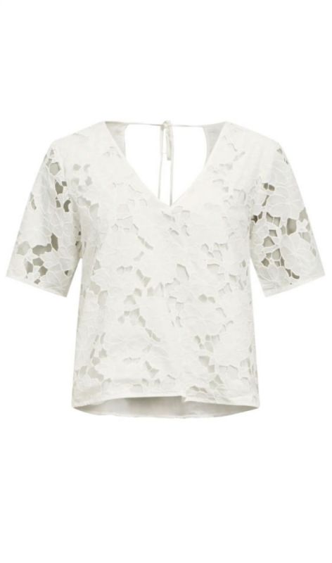 23046358 white