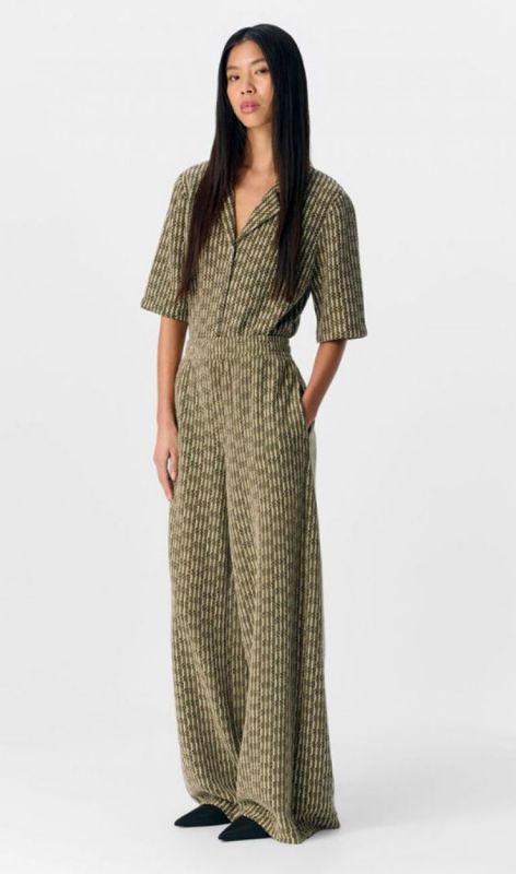 23046752 capulet olive s