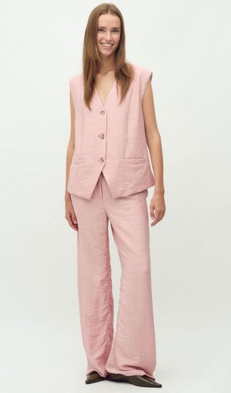 66770247 pink mel