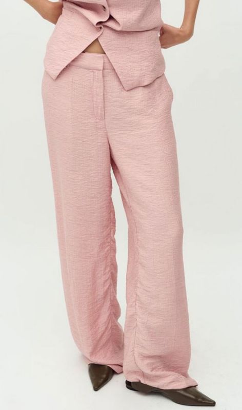 66770247 pink mel
