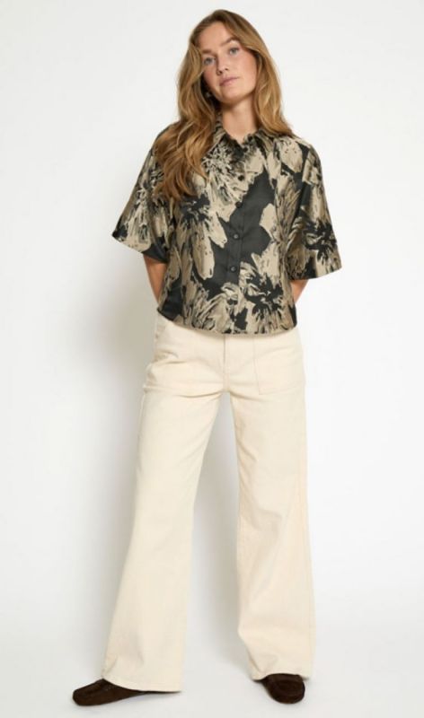 PC8383 black jacquard