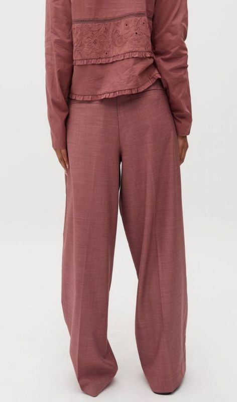 62540509 rose brown mel