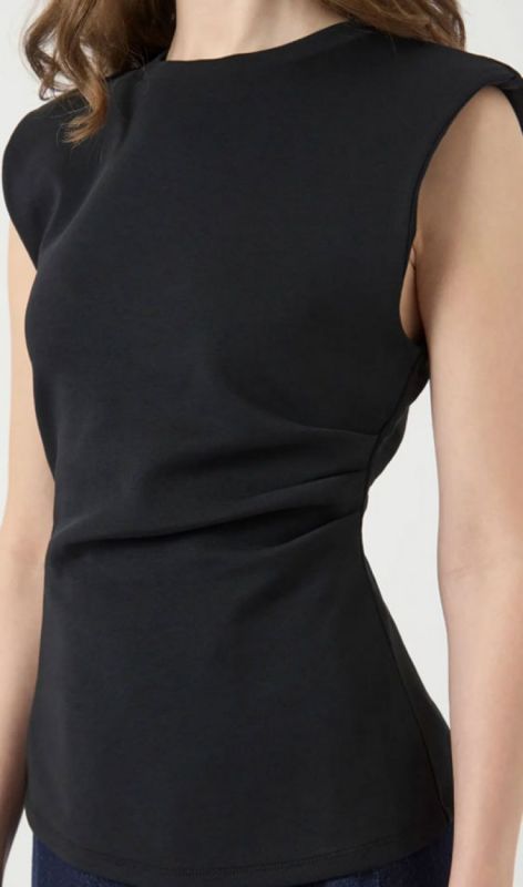 26038146 black