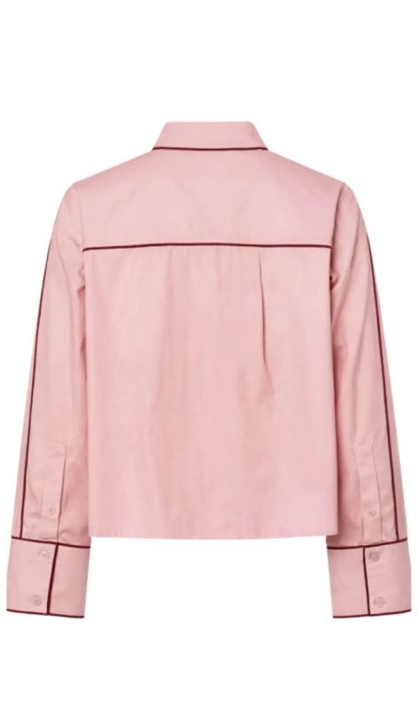 26039181 ballerina fig