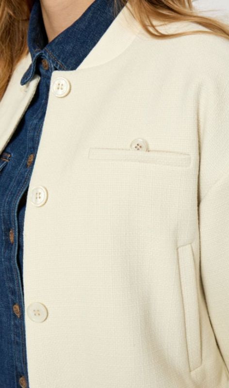 PC8787 whitecap creme 