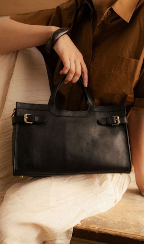 6524 black