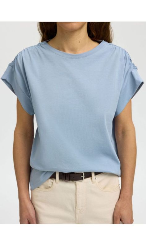 16099782 dusty blue