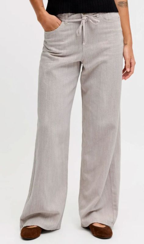 12288648 feather gray me