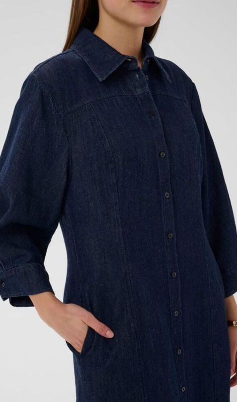 30409131 dark blue den