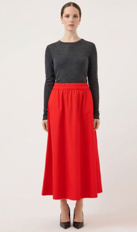 26039296 fiery red