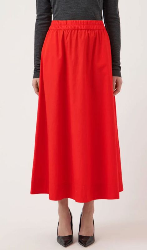 26039296 fiery red