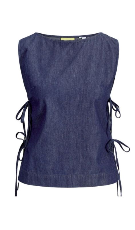 12287865 dark blue den