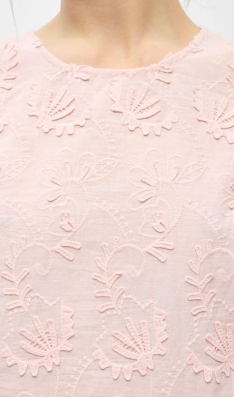 23048629 pale lilac