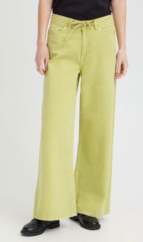 20125363 lily green