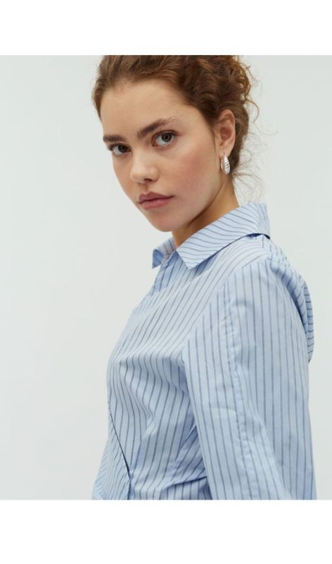 65131397 bleu navy strip