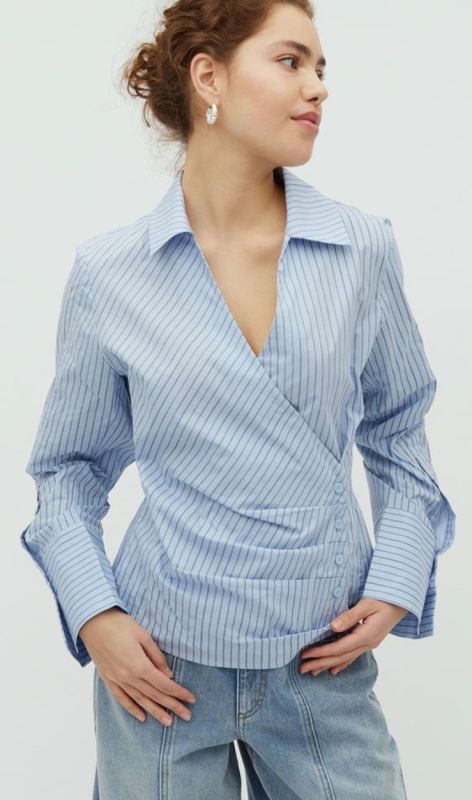65131397 bleu navy strip
