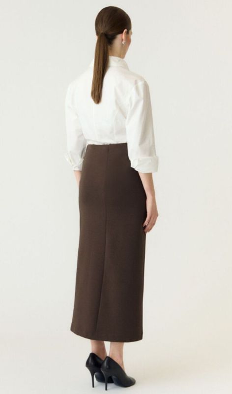 26041055 chocolate brown