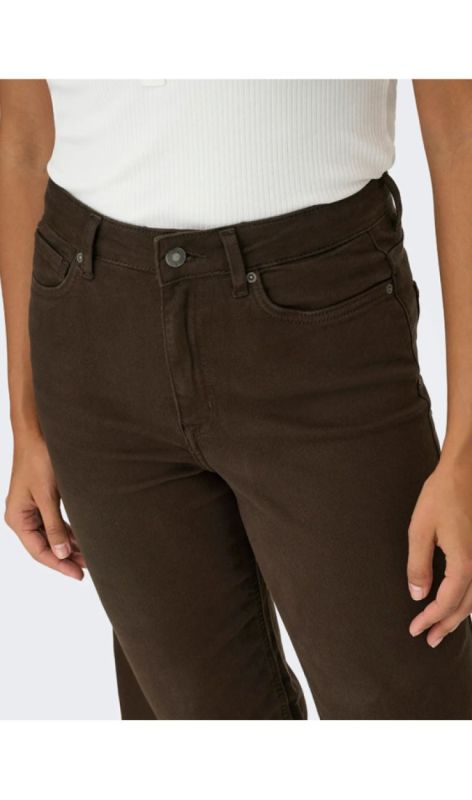 15371660 dark brown den