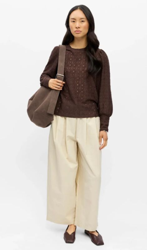 23046626 seal brown