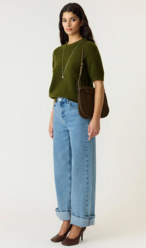 26040997 fir green