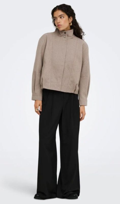 15384778 simply taupe me