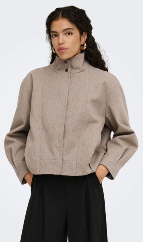 15384778 simply taupe me