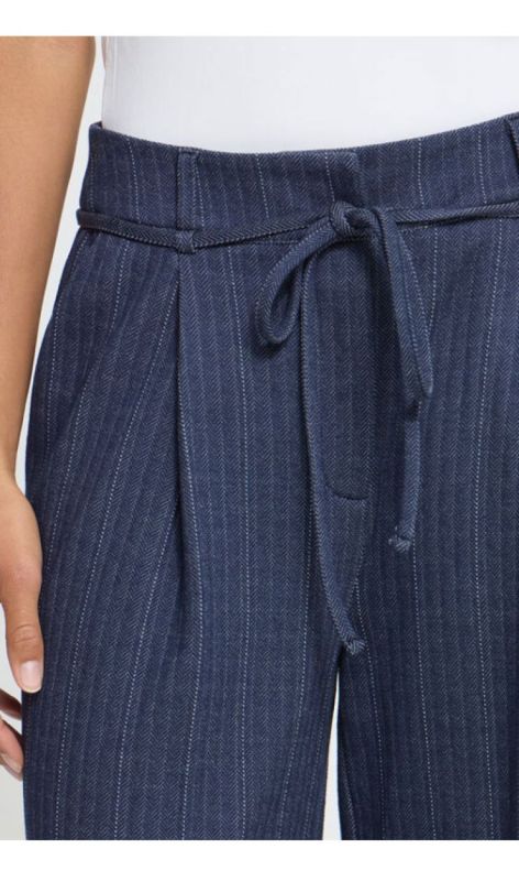 20126820 dark blue