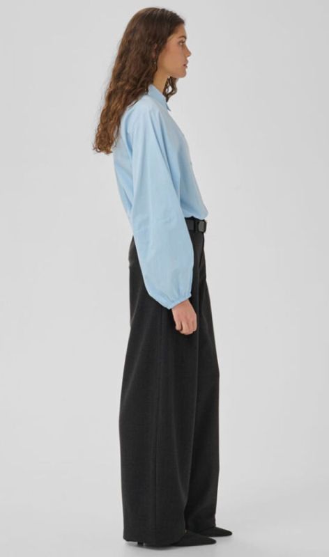 10705682 dark grey mel