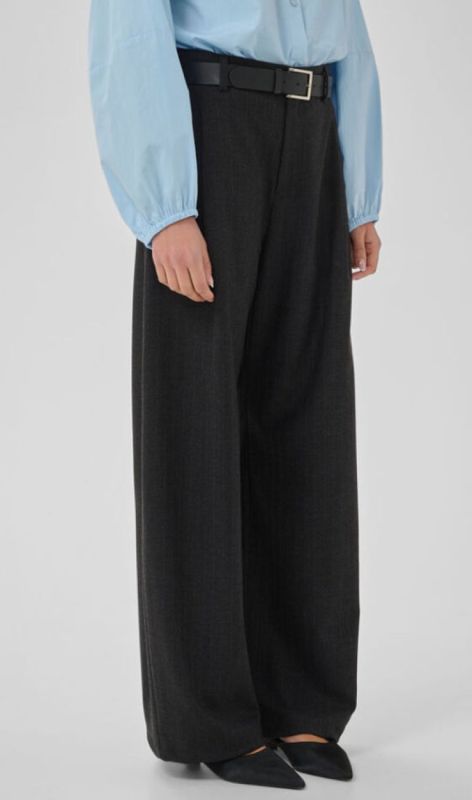 10705682 dark grey mel