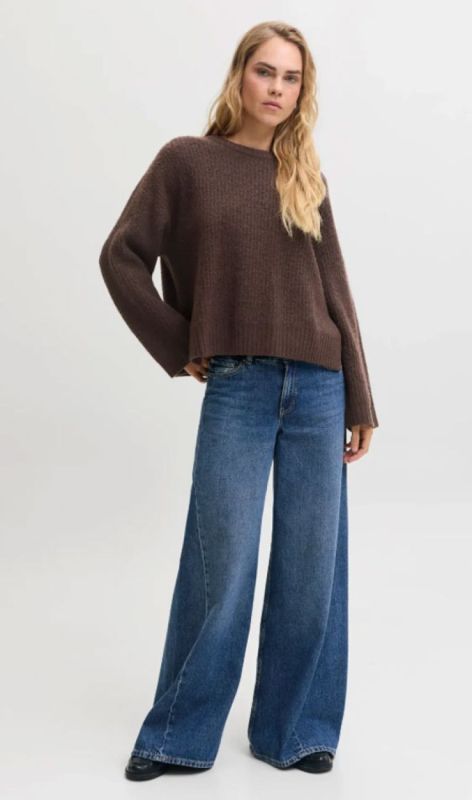 12255358 seal brown