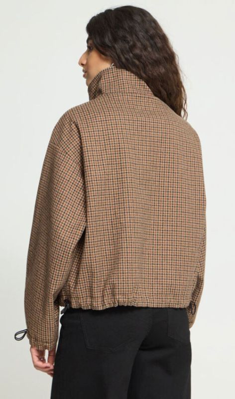 20126637 brown check