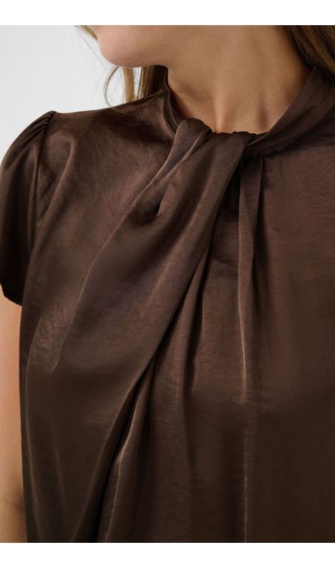 30516022 chocolate brown